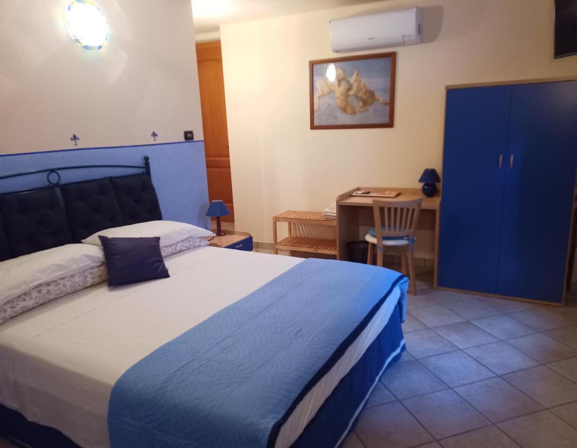 B&B Renzano Bedrooms サロ エクステリア 写真
