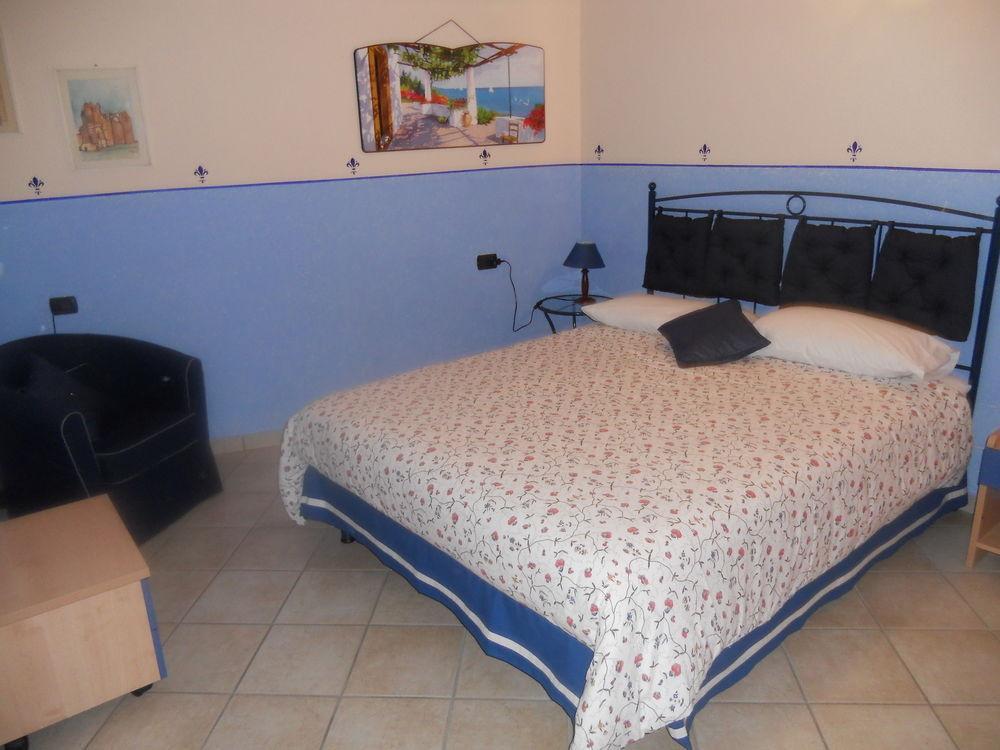 B&B Renzano Bedrooms サロ エクステリア 写真